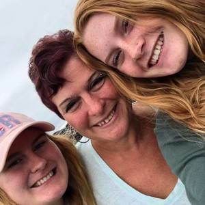 Meet your Posher, Christine